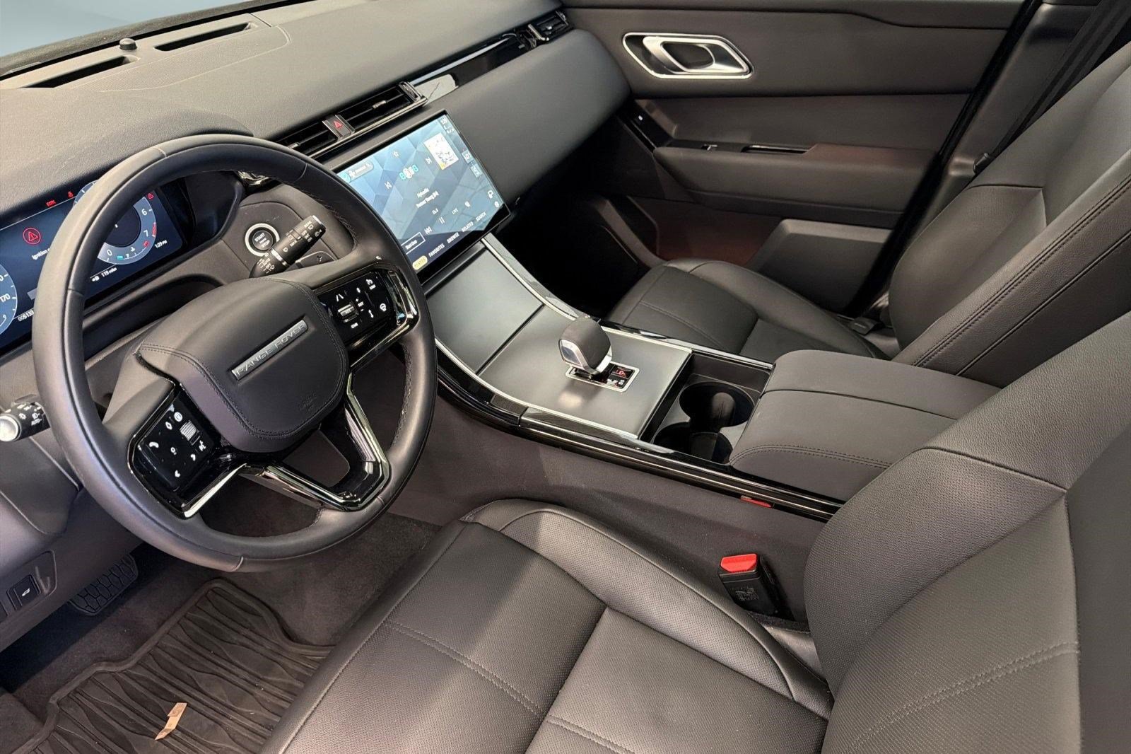 Certified 2026 Land Rover Range Rover Velar S AWD/4WD image 4