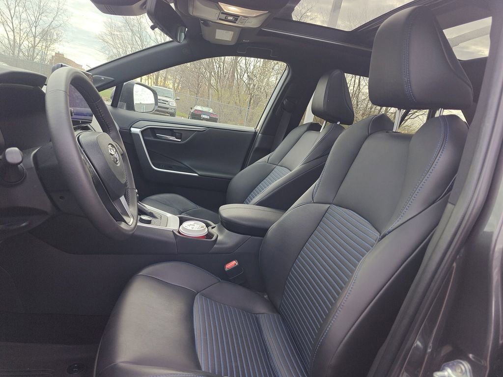 Used 2024 Toyota RAV4 XSE w/ Advanced Technology Package image 7