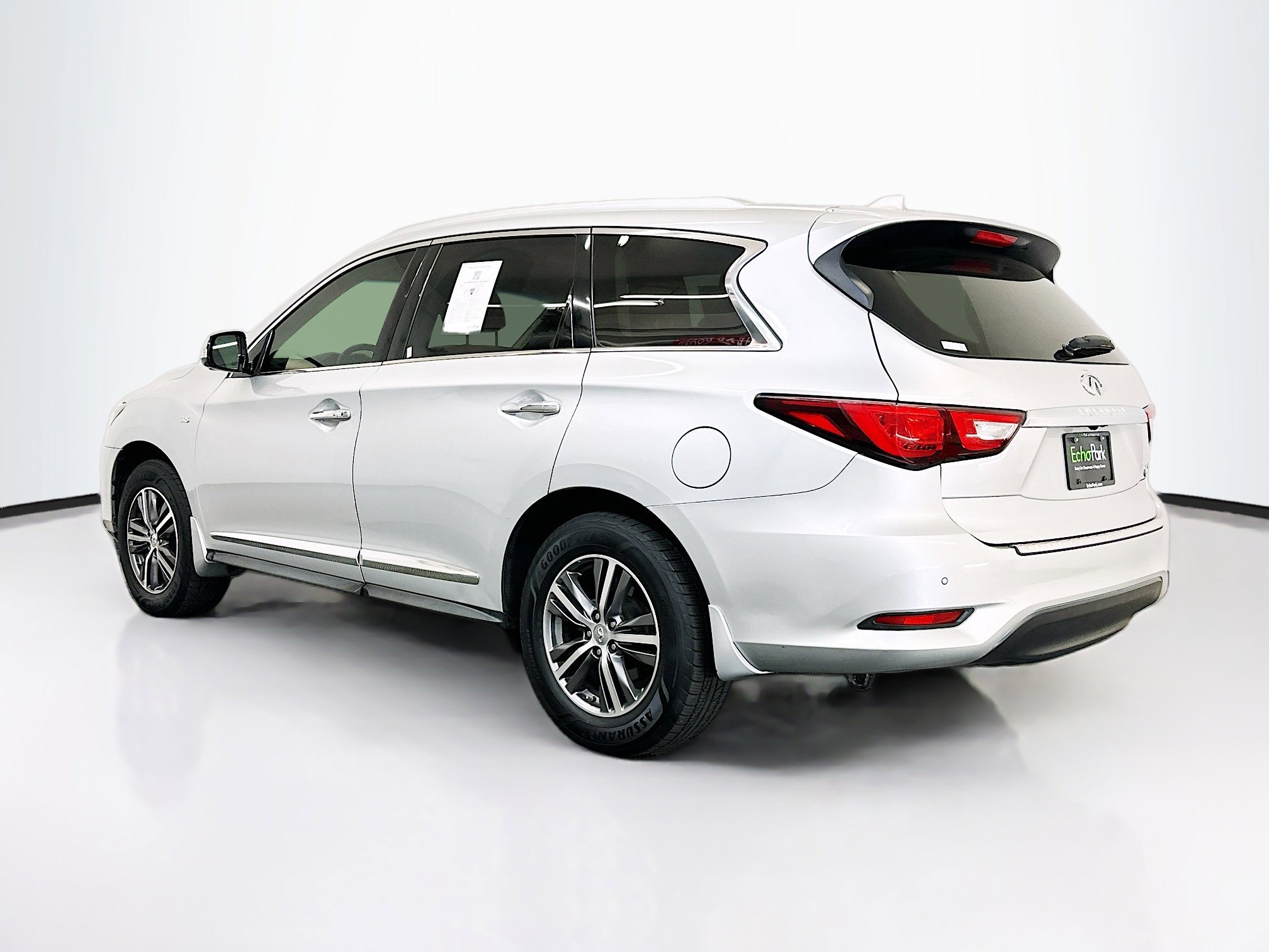 Used 2016 INFINITI QX60 FWD w/ Premium Plus Package image 5