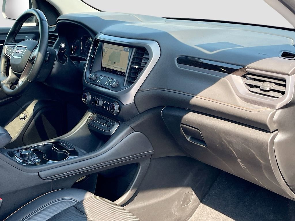 Used 2023 GMC Acadia AT4 w/ Technology Package AWD/4WD image 32