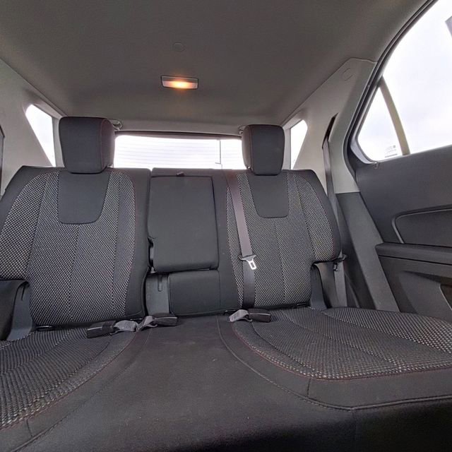 Used 2017 Chevrolet Equinox LT w/ Convenience Package image 27