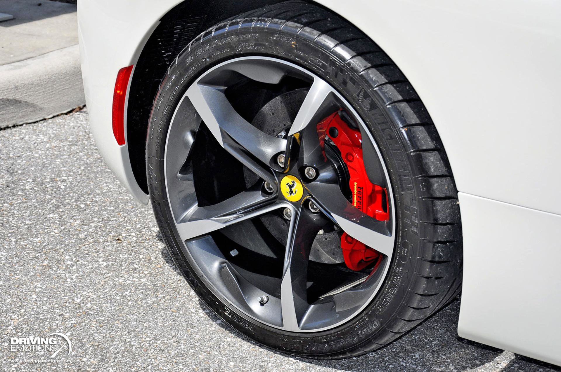 Used 2024 Ferrari SF90 Spider image 13
