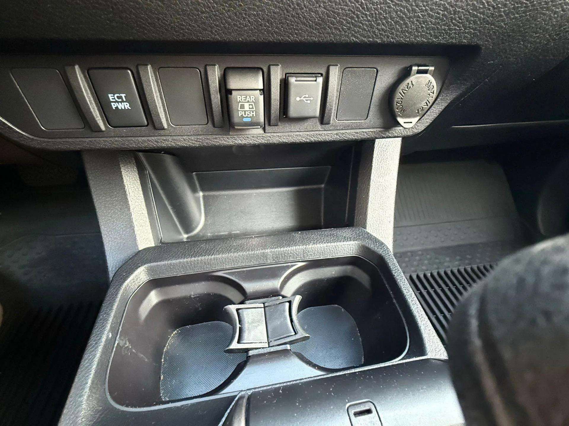 Used 2020 Toyota Tacoma SR5 image 51