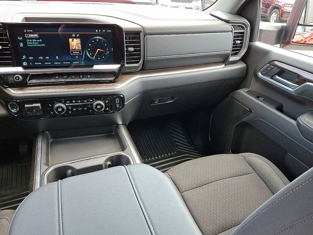 Used 2026 Chevrolet Silverado 2500 LT AWD/4WD image 11