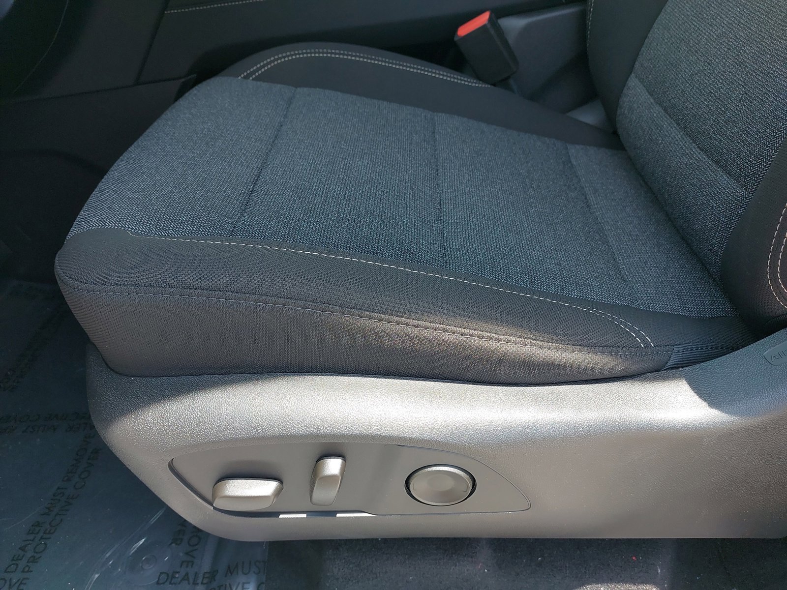 New 2025 GMC Acadia Elevation image 31