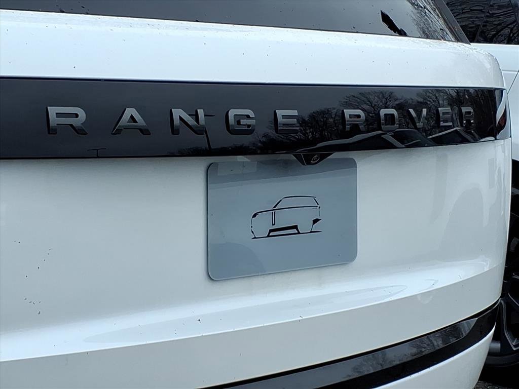 New 2026 Land Rover Range Rover SE image 19
