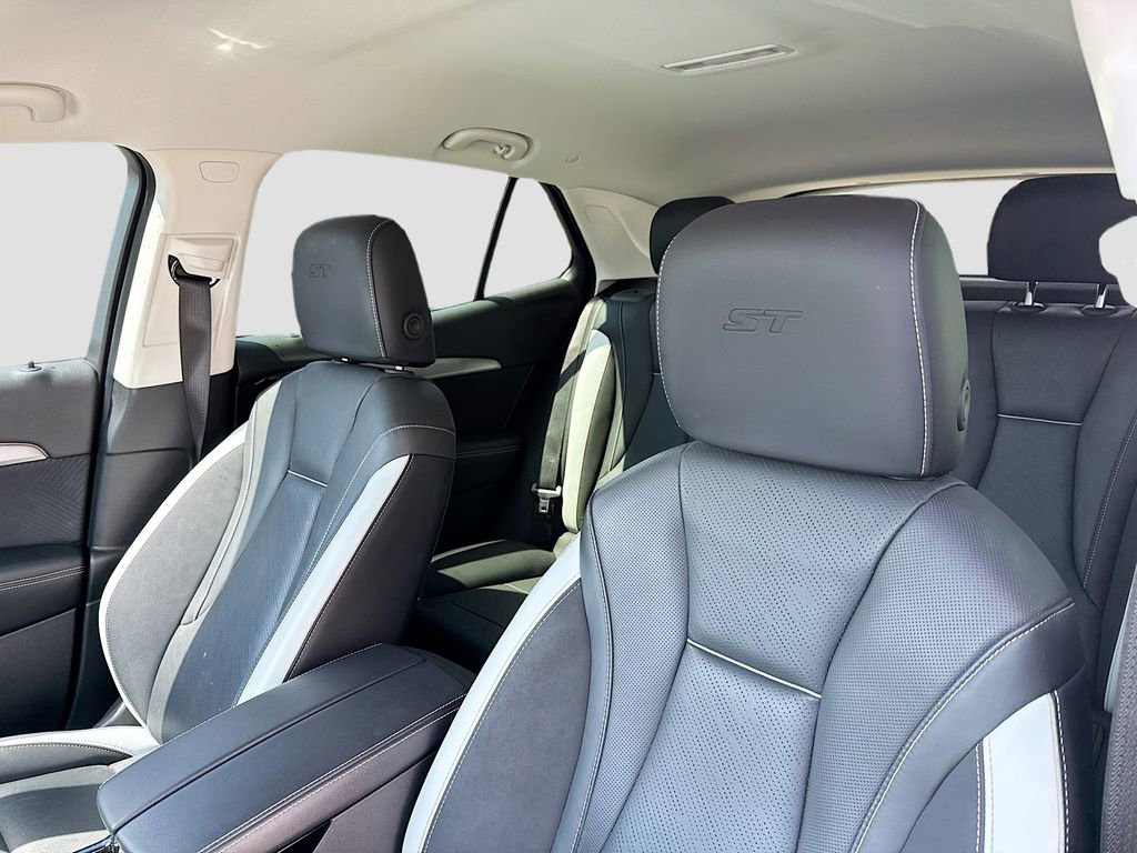 Used 2024 Buick Envision Sport Touring image 13
