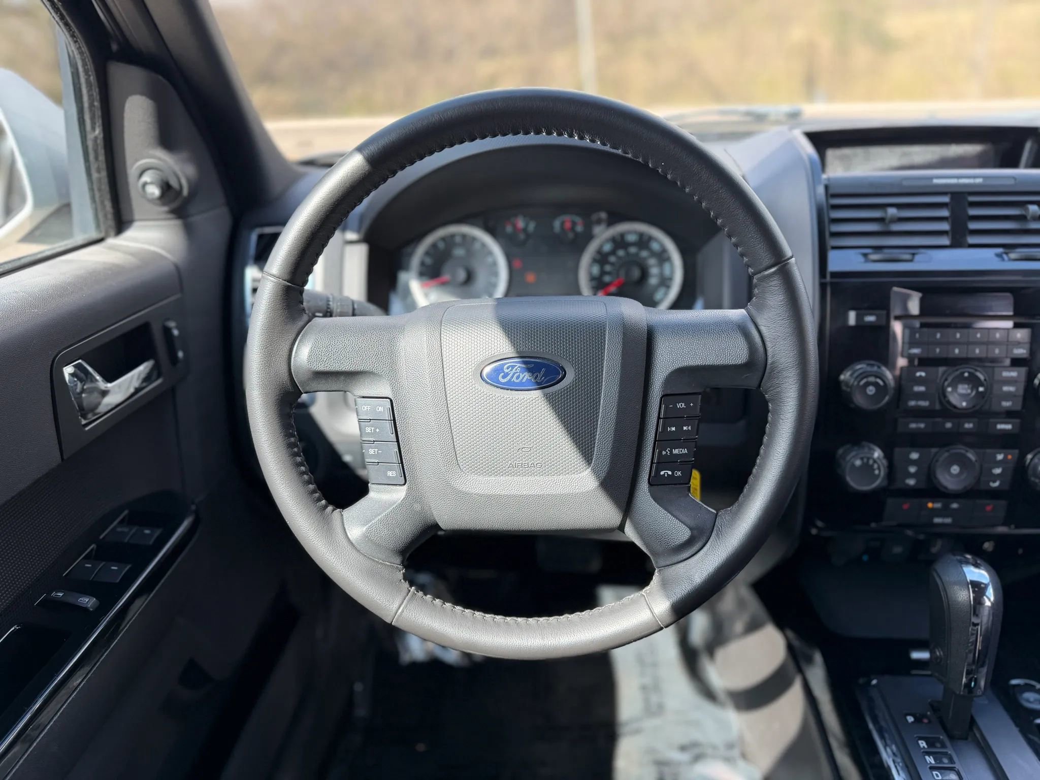 Used 2012 Ford Escape Limited image 24