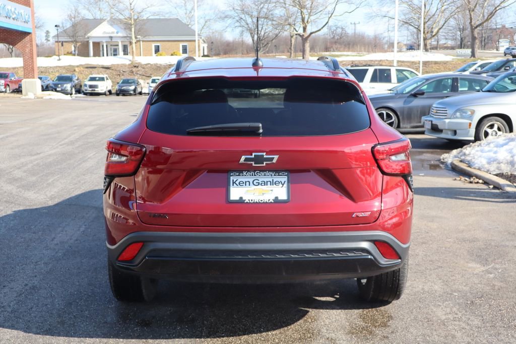 Used 2024 Chevrolet Trax RS w/ Driver Confidence Package image 29