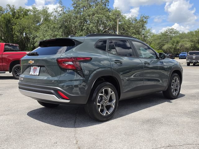 Used 2026 Chevrolet Trax LT w/ LT Convenience Package FWD image 4