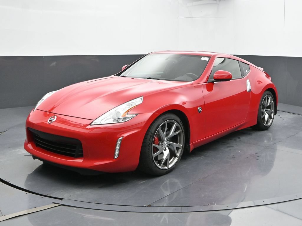 Used 2016 Nissan 370Z Coupe RWD image 8