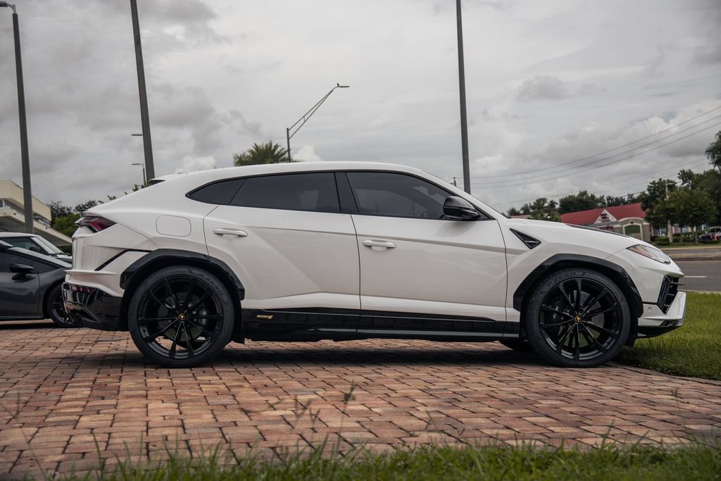 Used 2024 Lamborghini Urus S AWD/4WD image 7