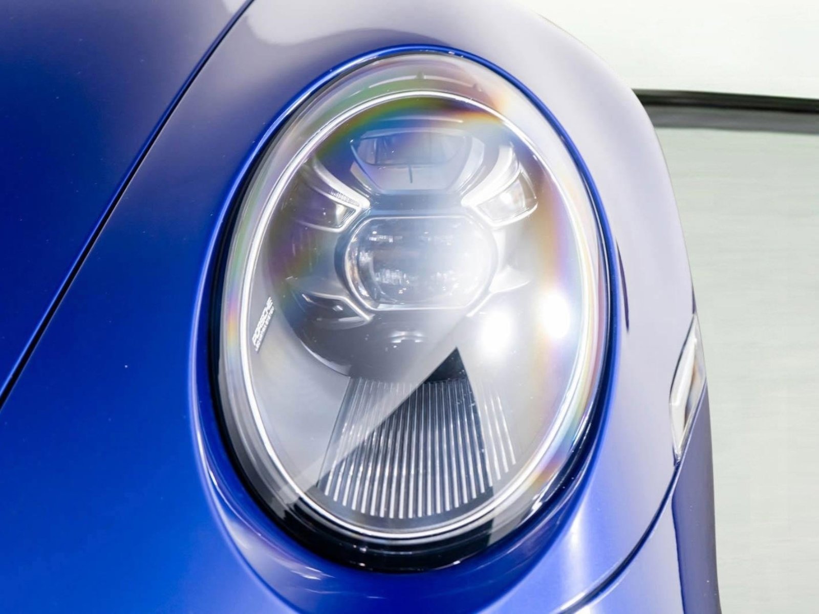 Used 2024 Porsche 911 Carrera 4S w/ Sport Package image 24