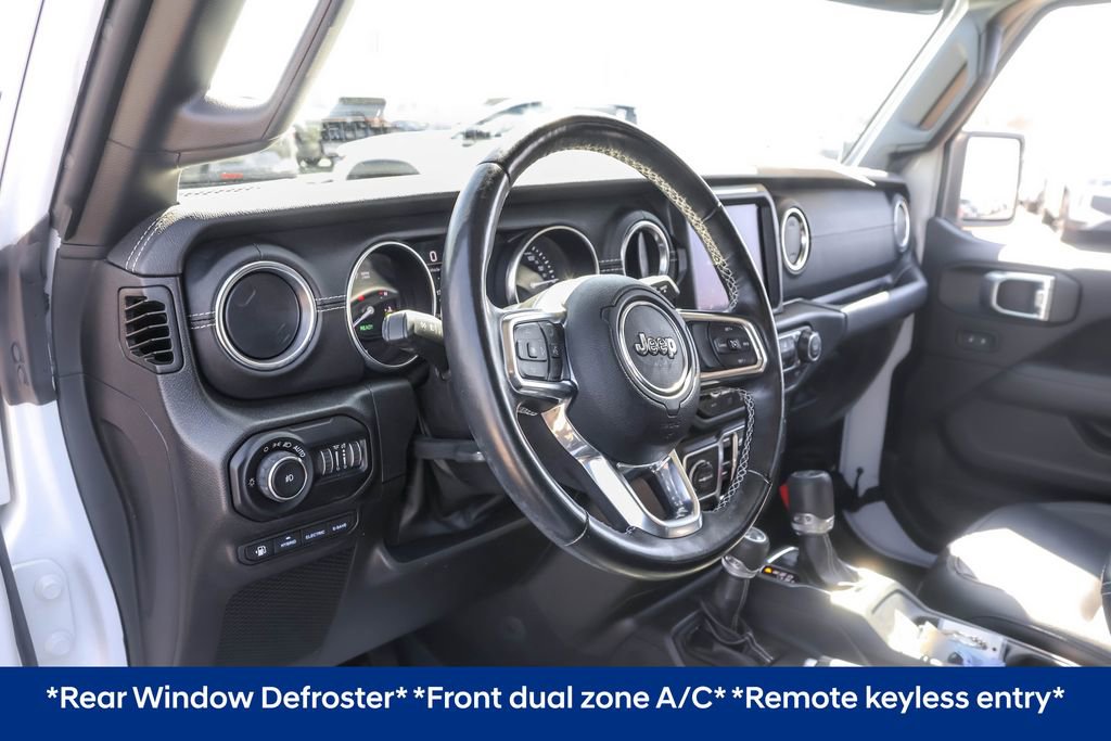 Used 2022 Jeep Wrangler Unlimited Sahara w/ Cold Weather Group AWD/4WD image 5