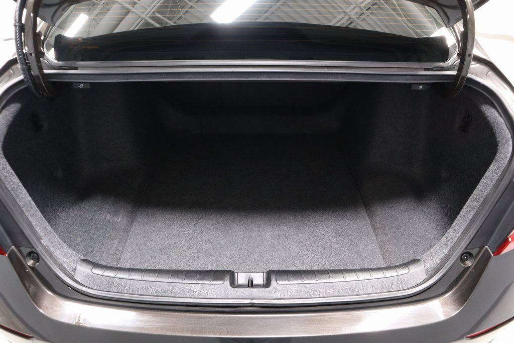 Used 2018 Honda Accord EX-L image 16