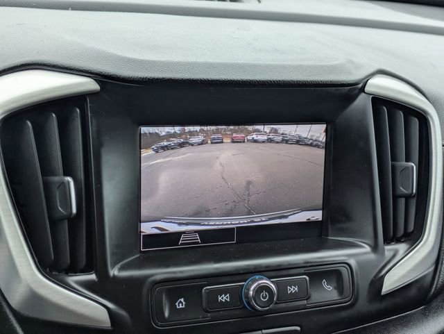 Used 2024 GMC Terrain SLE w/ Driver Convenience Package image 22
