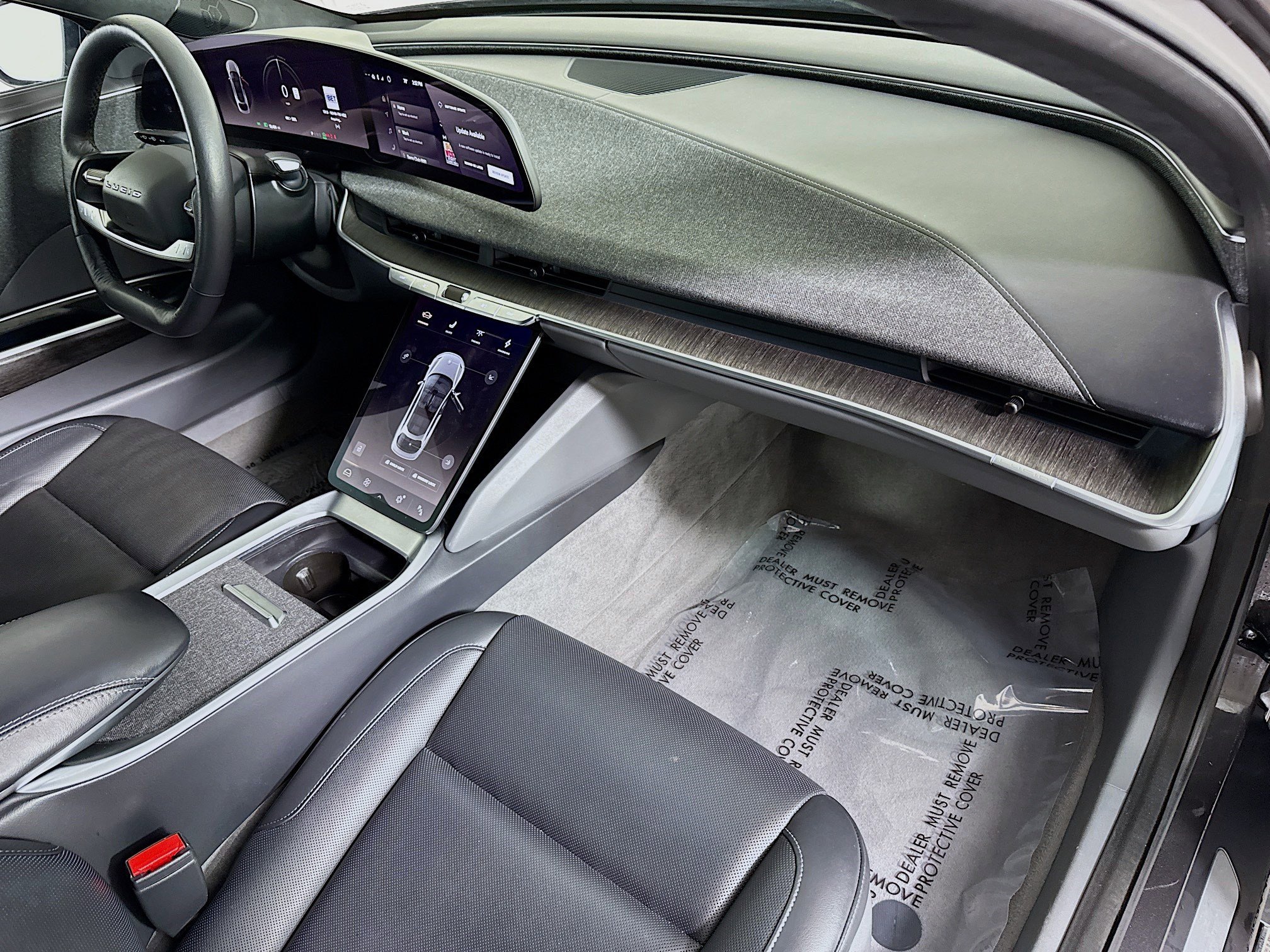 Used 2023 Lucid Air Pure image 29