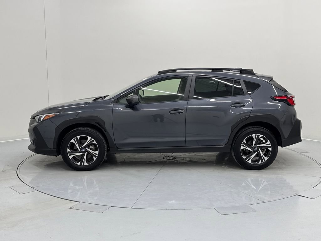Used 2024 Subaru Crosstrek 2.0i Premium w/ Crosstrek Mirror Package AWD/4WD image 3