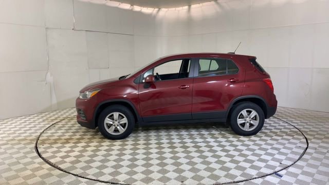 Used 2021 Chevrolet Trax LS AWD/4WD image 5