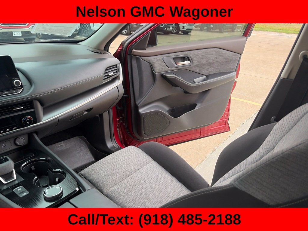Used 2023 Nissan Rogue SV AWD/4WD image 15