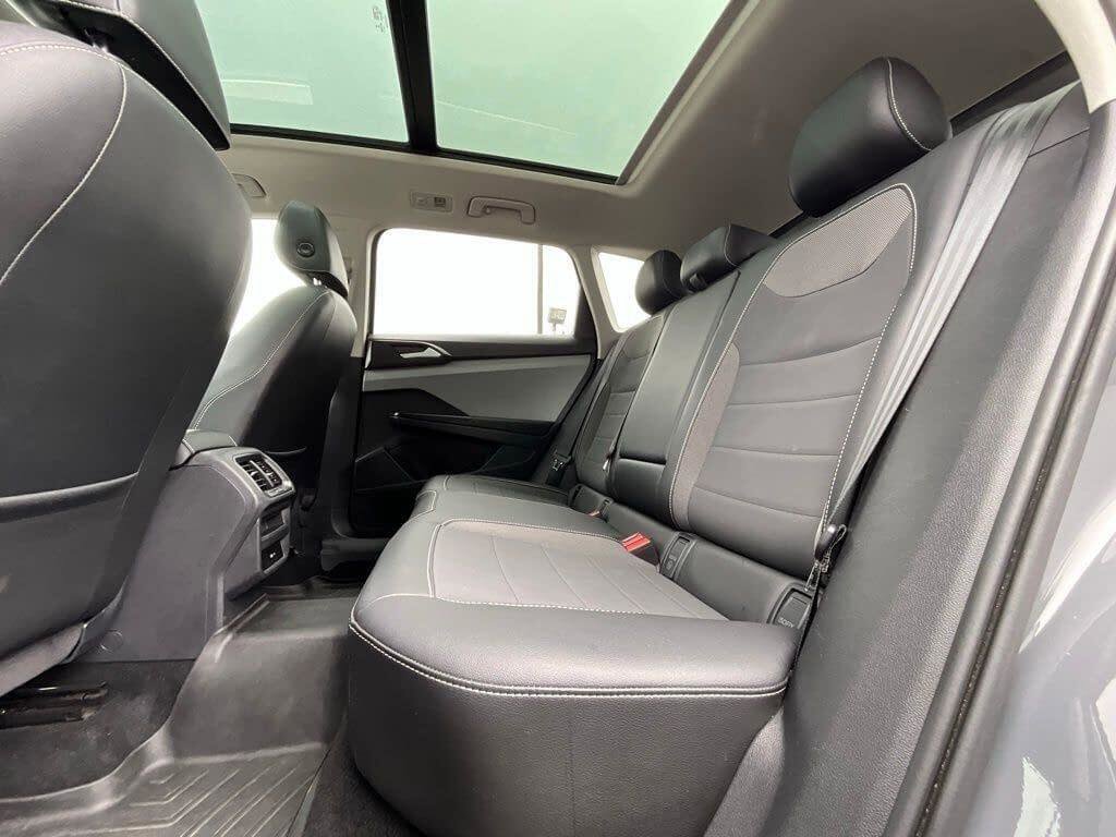 Used 2023 Volkswagen Taos SE AWD/4WD image 13