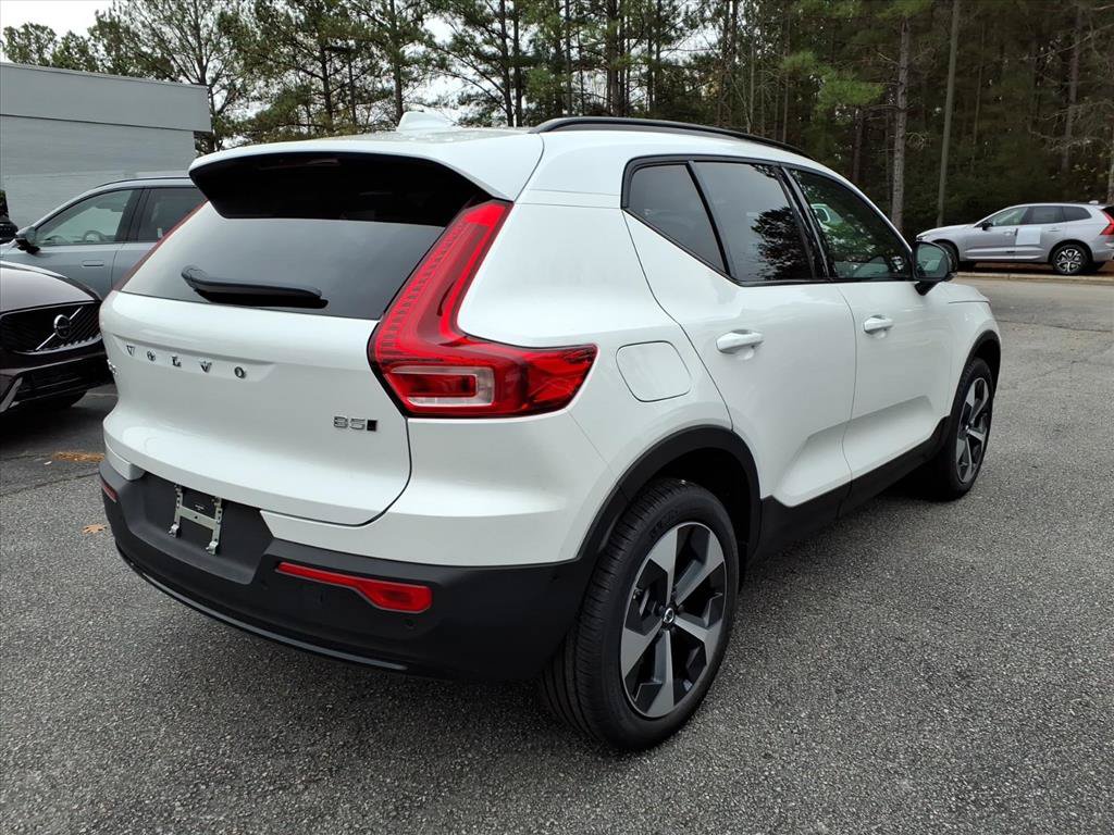 New 2026 Volvo XC40 B5 Plus w/ Protection Package Premier AWD/4WD image 3