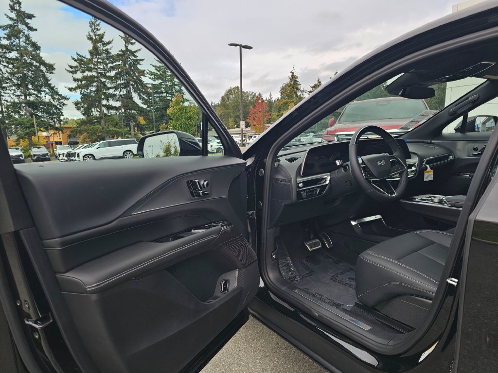 New 2027 Cadillac Lyriq Luxury AWD/4WD image 21