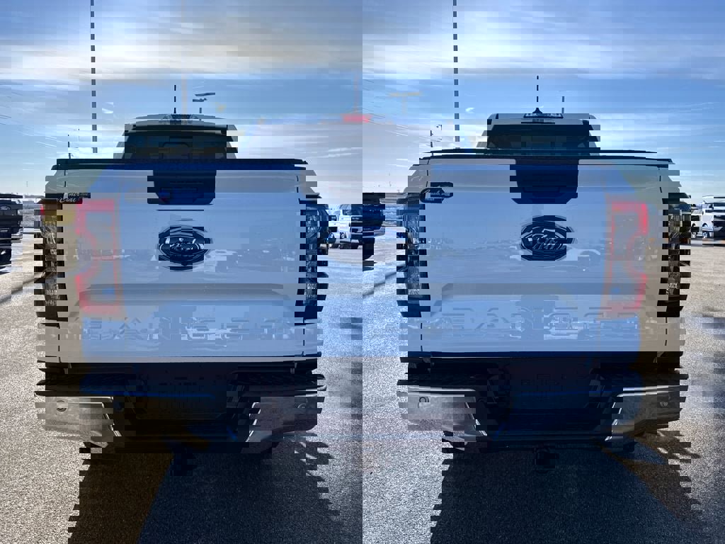 New 2025 Ford Ranger Lariat w/ Chrome Accent Package image 5