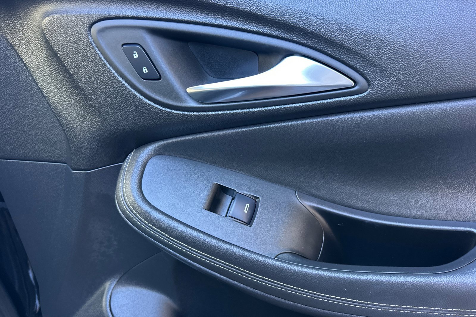 Certified 2024 Buick Encore GX Preferred image 22