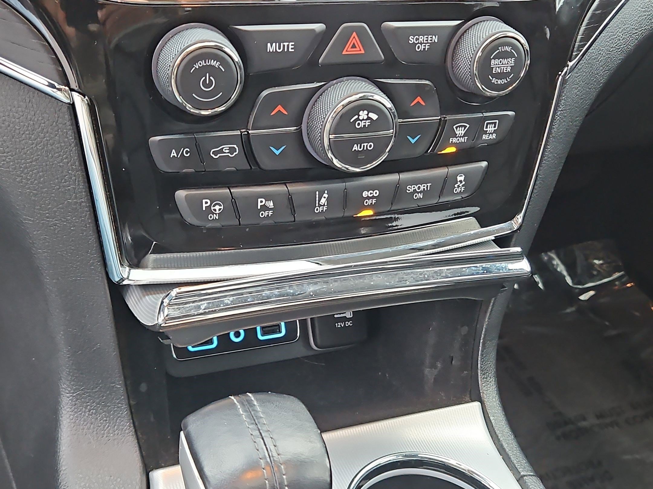 Used 2021 Jeep Grand Cherokee Summit AWD/4WD image 26