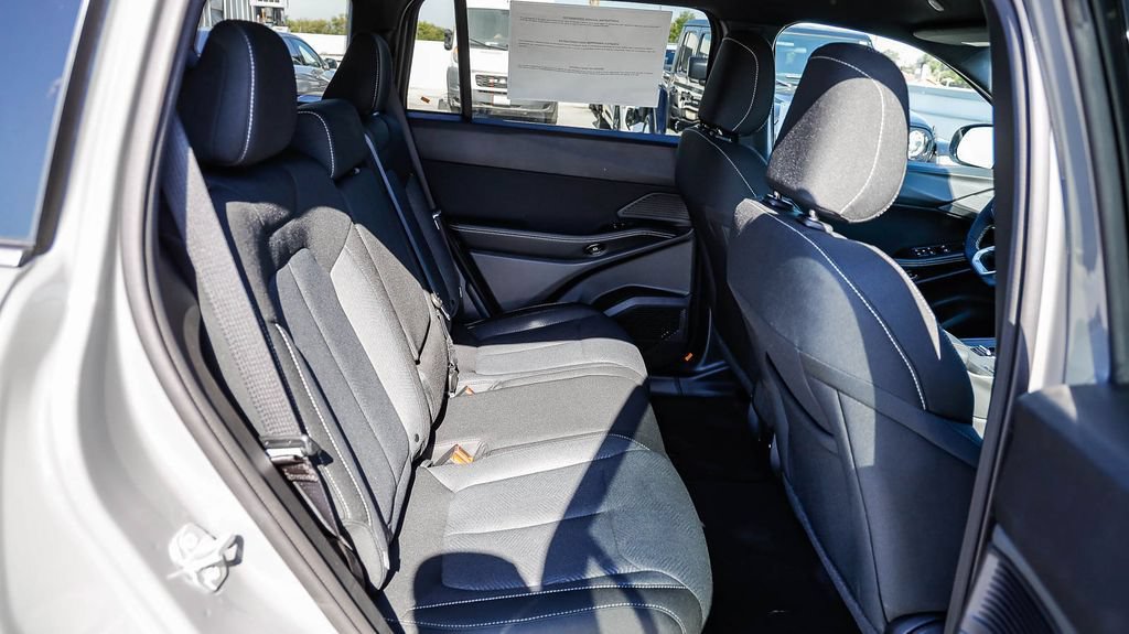 New 2026 Jeep Cherokee Laredo AWD/4WD image 19