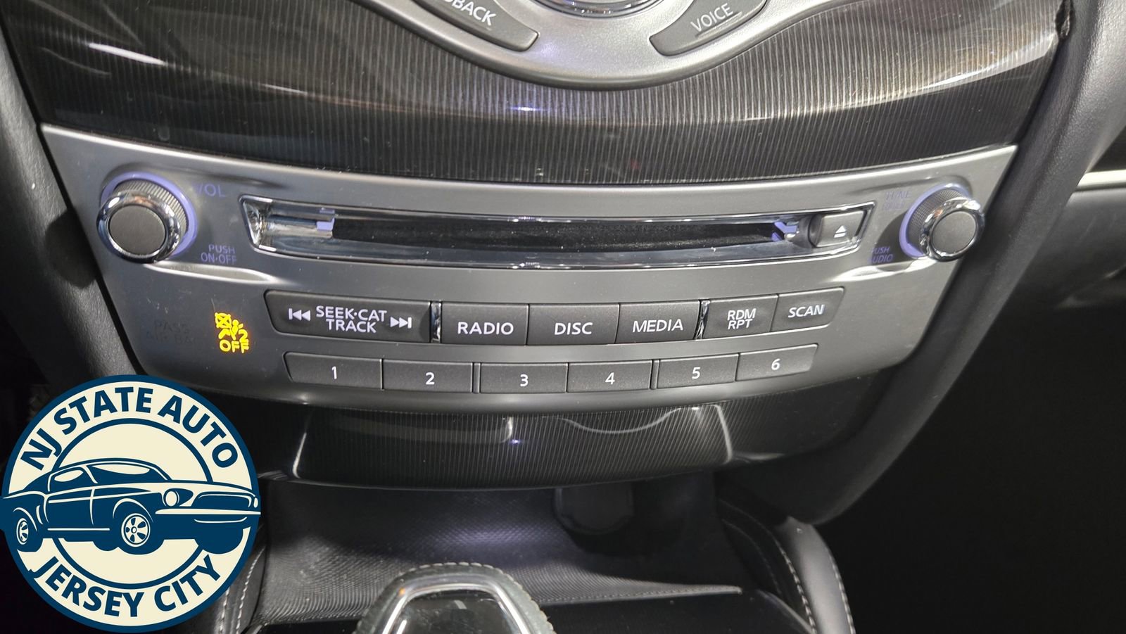 Used 2017 INFINITI QX60 FWD w/ Premium Plus Package image 18