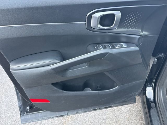 Used 2021 Kia Sorento S image 10
