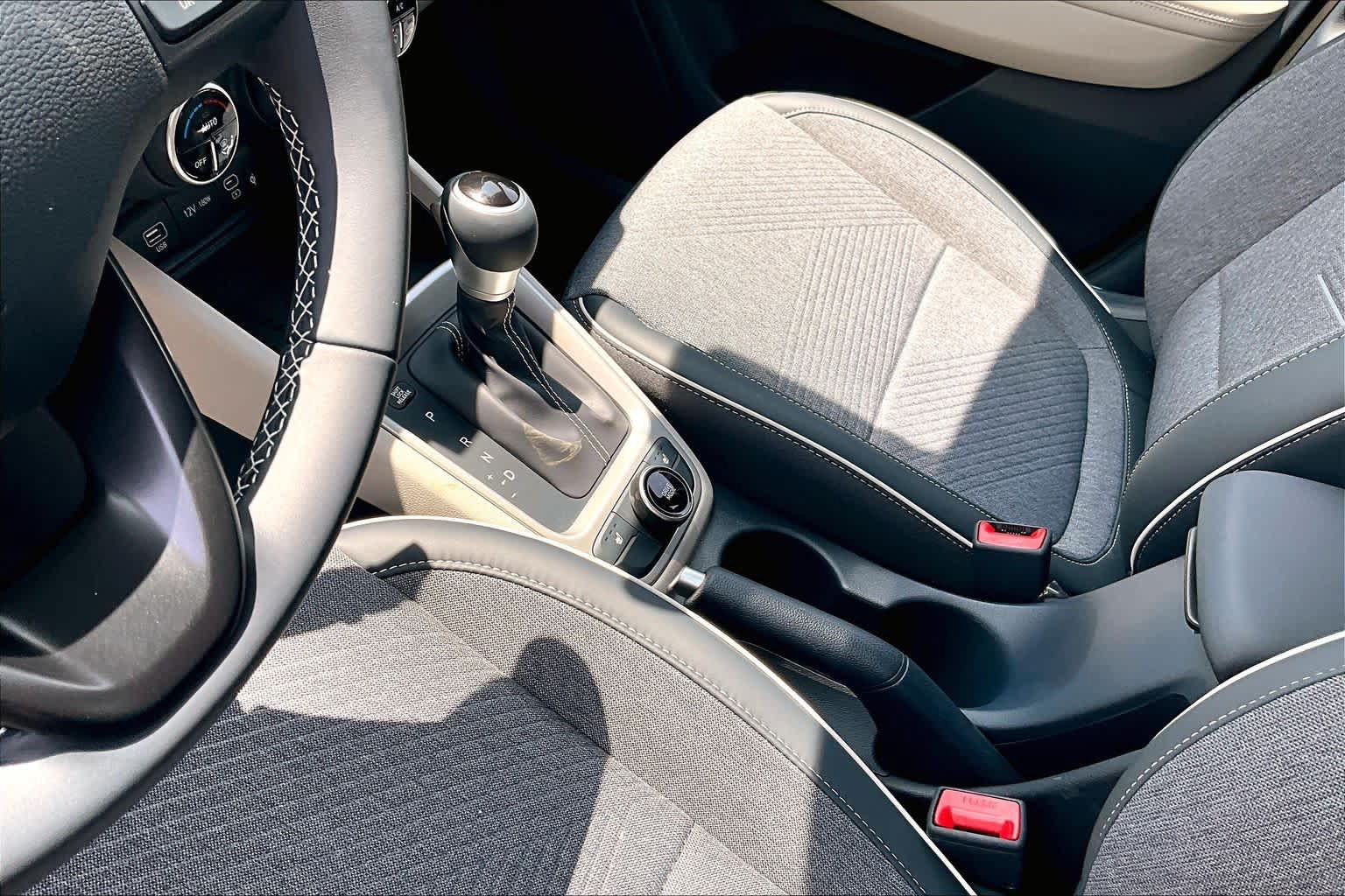 New 2026 Hyundai Venue SEL FWD image 11