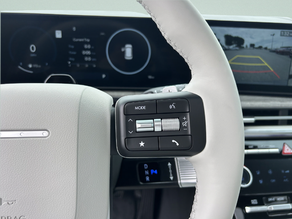 New 2026 Hyundai Santa Fe Limited FWD image 33