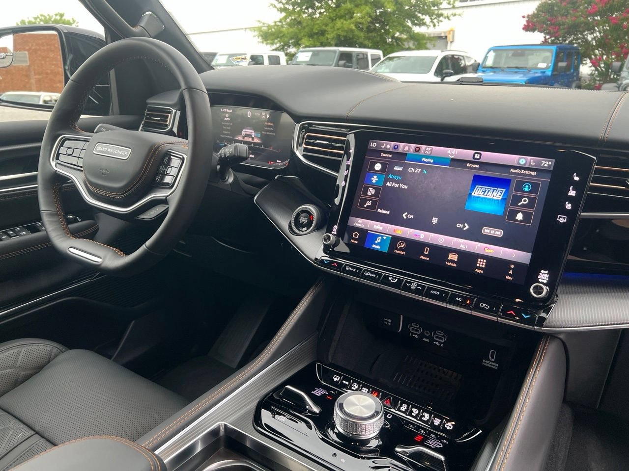 New 2026 Jeep Grand Wagoneer Summit AWD/4WD image 29