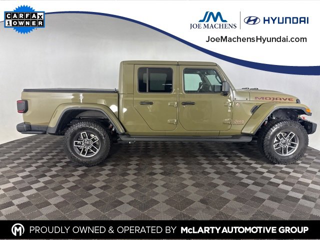 Used 2025 Jeep Gladiator Mojave image 6