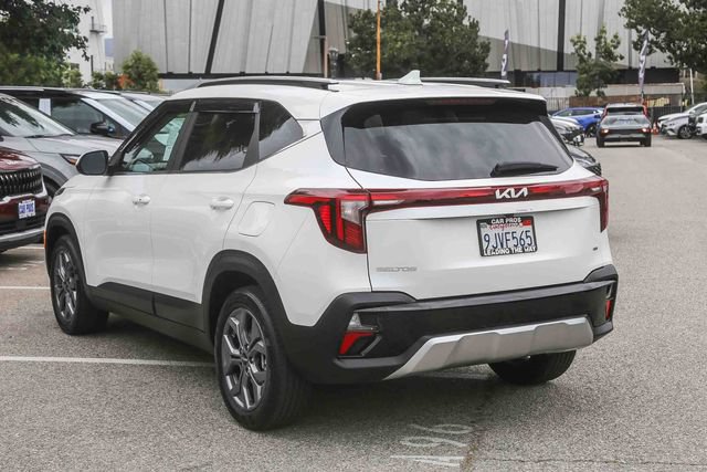 Used 2024 Kia Seltos S AWD/4WD image 7