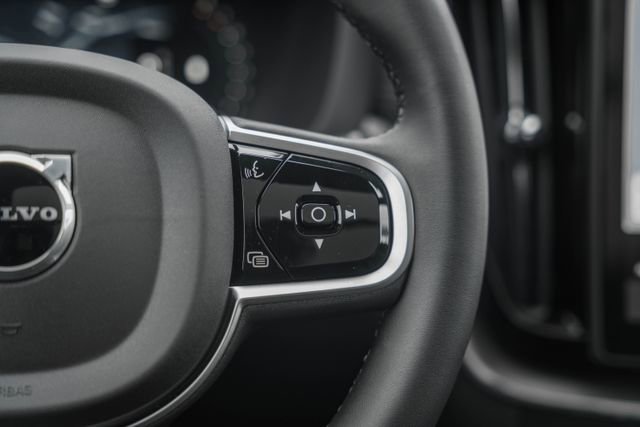 New 2026 Volvo XC60 B5 Ultra w/ Protection Package Premier image 30