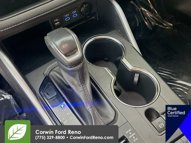 Used 2022 Toyota Highlander LE AWD/4WD image 19