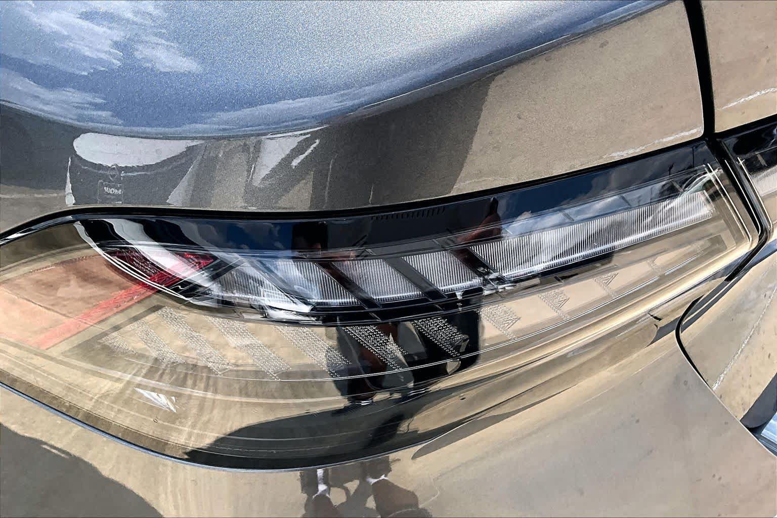 New 2027 Nissan Sentra SR w/ Floor Mat Package FWD image 12