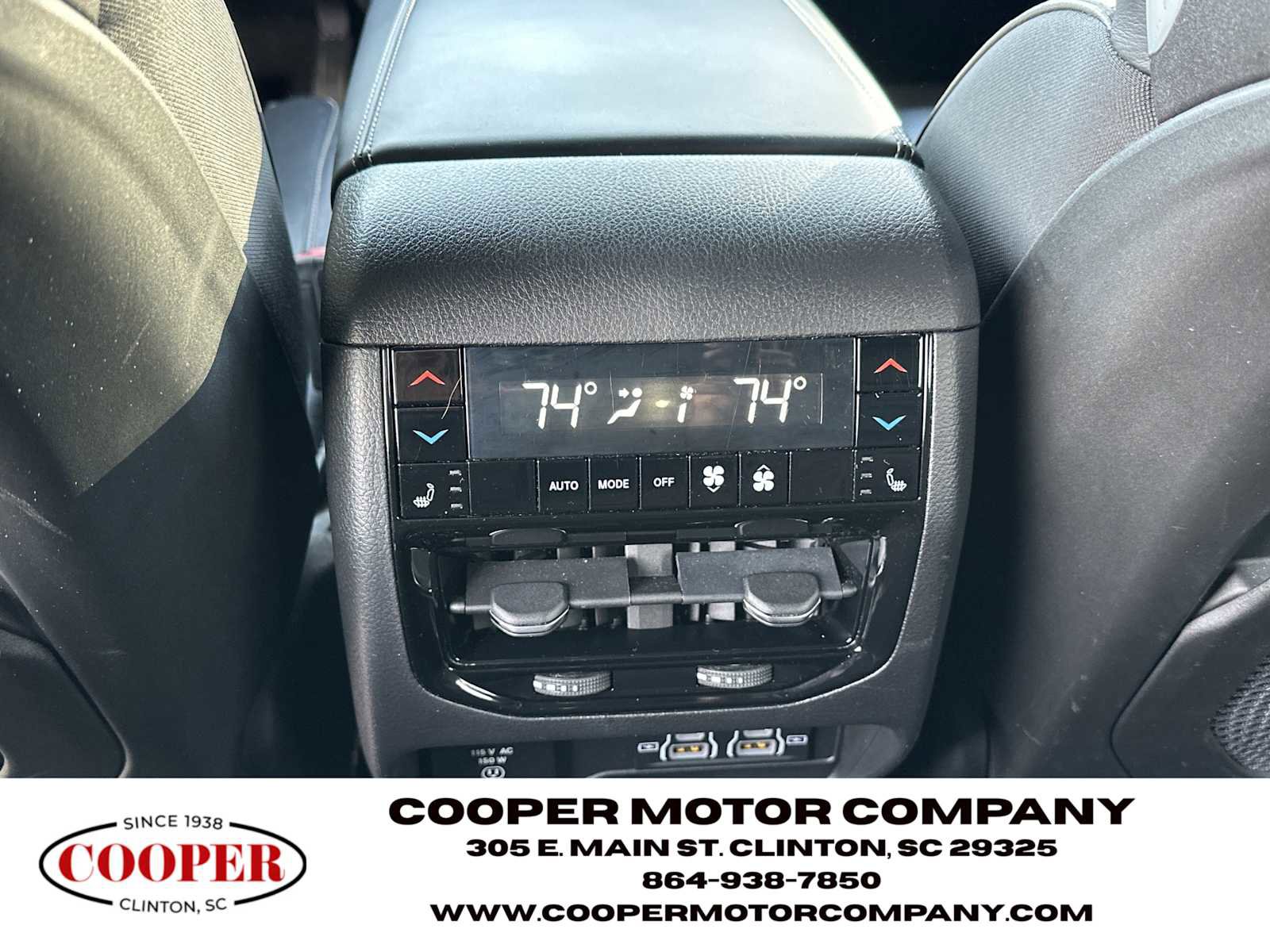 Used 2022 Jeep Grand Cherokee Overland w/ Advanced Protech Group III image 22