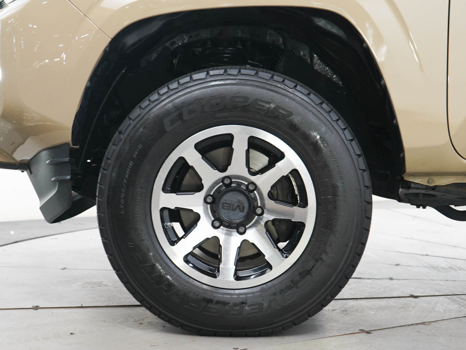 Used 2019 Toyota Tacoma SR5 RWD image 27