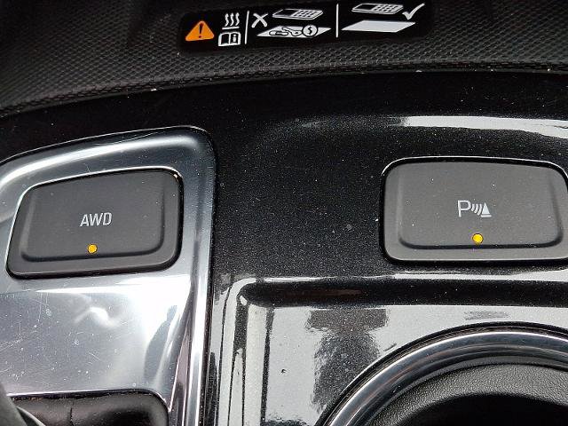 Used 2023 Chevrolet Equinox Premier image 24