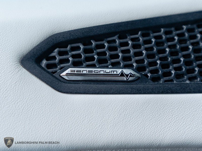 Used 2023 Lamborghini Huracan EVO RWD image 20