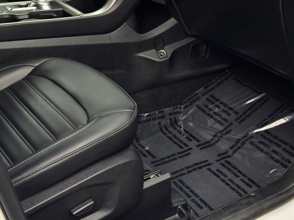 Used 2024 Ford Edge SEL image 7