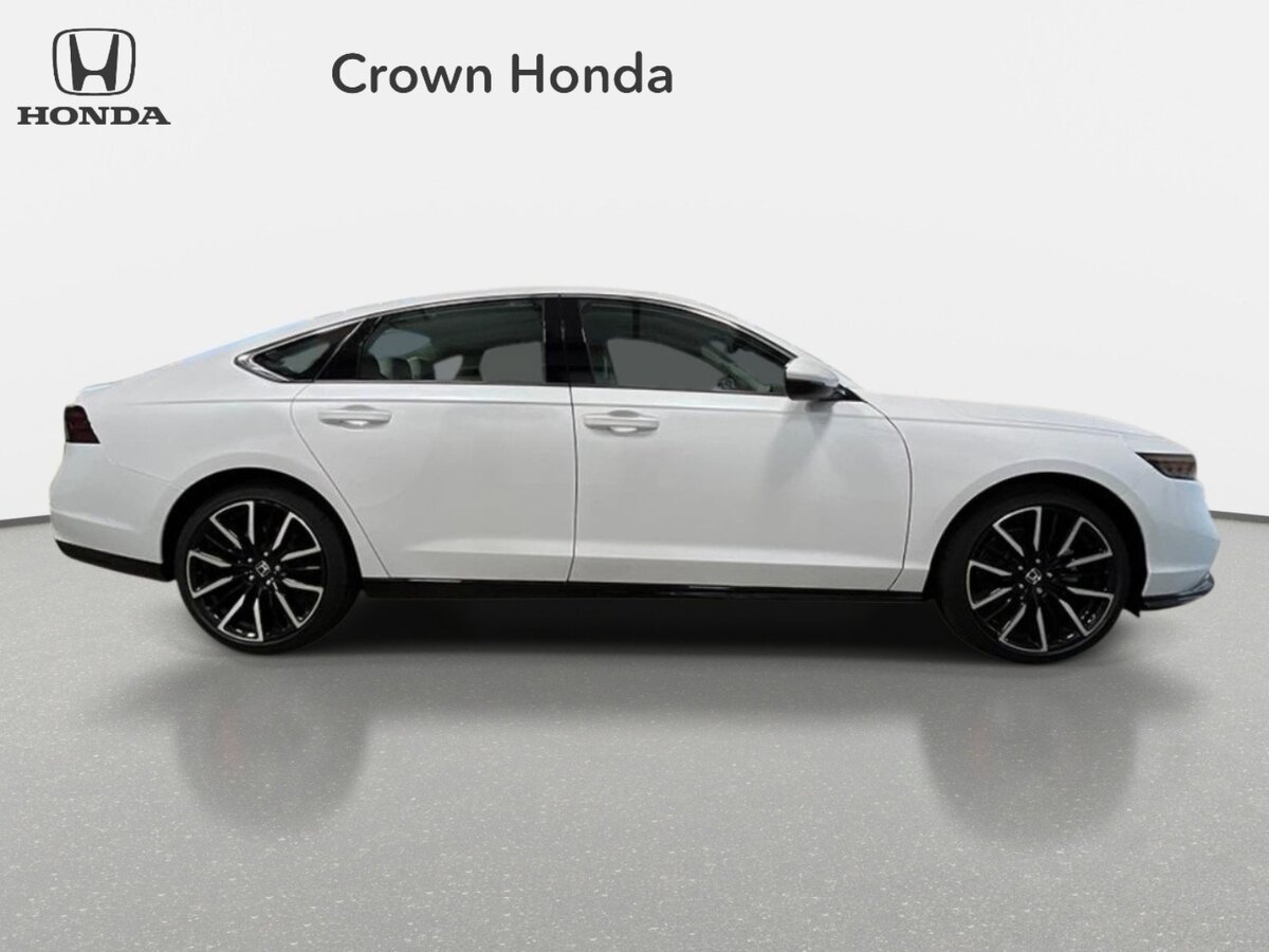 New 2026 Honda Accord Touring image 8