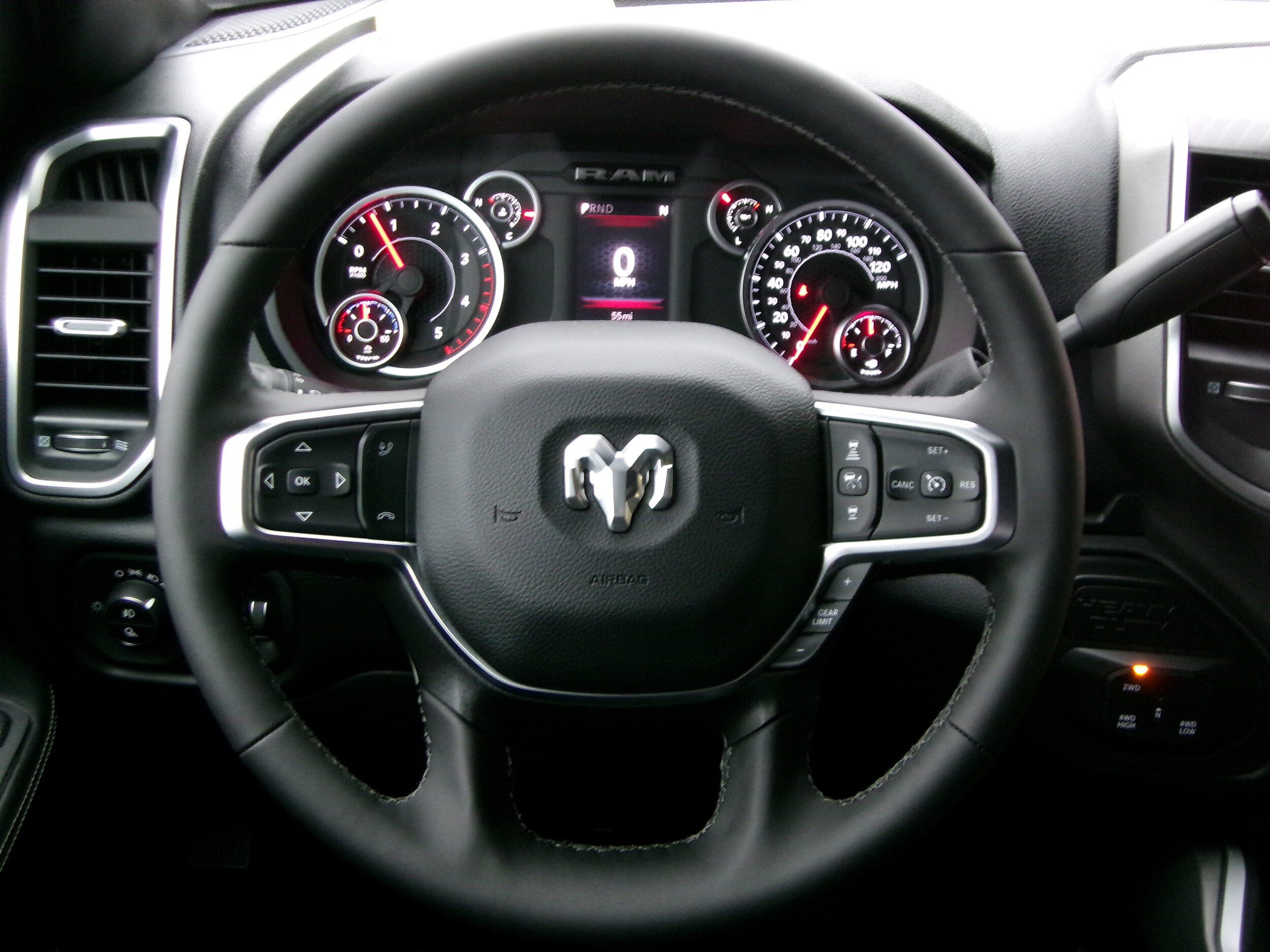 New 2026 RAM 2500 Big Horn AWD/4WD image 11