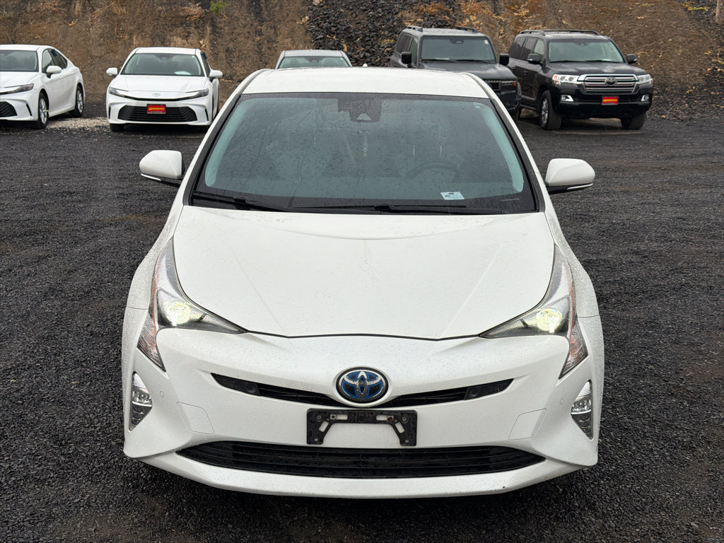 Used 2017 Toyota Prius Four Touring w/ Premium Convenience Package FWD image 6
