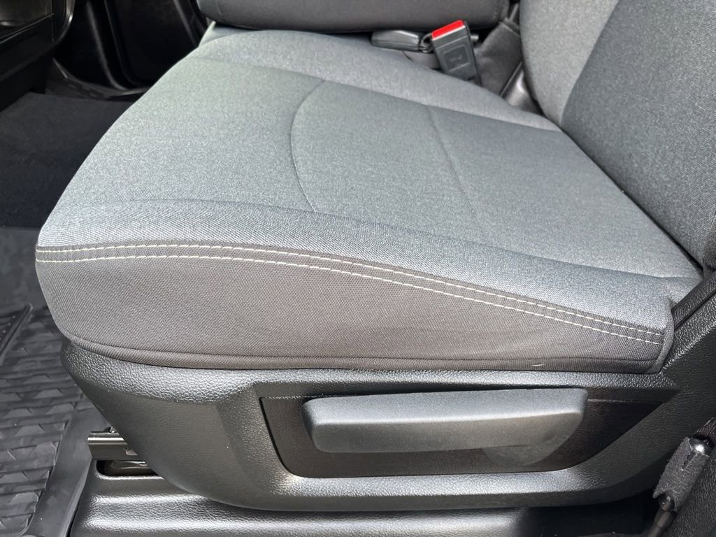 Used 2024 RAM 2500 Tradesman w/ Chrome Appearance Group image 59